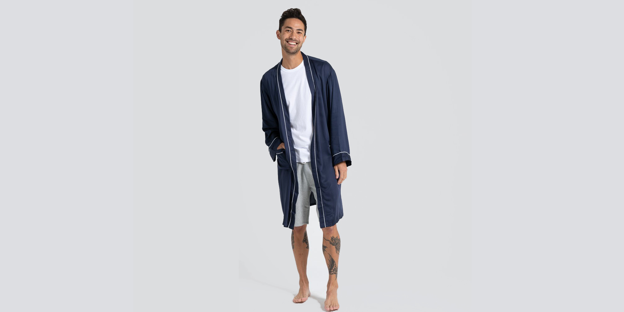 Navy blue sustainable men's robe by ettitude
