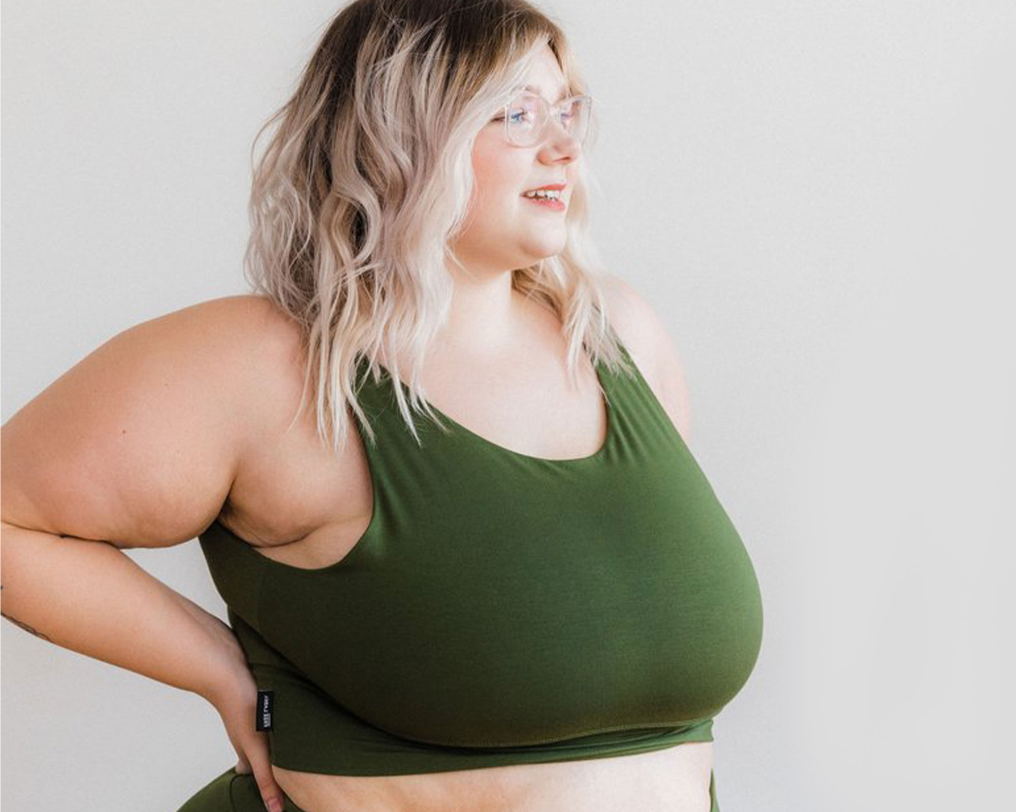 women wearing sustainable bra