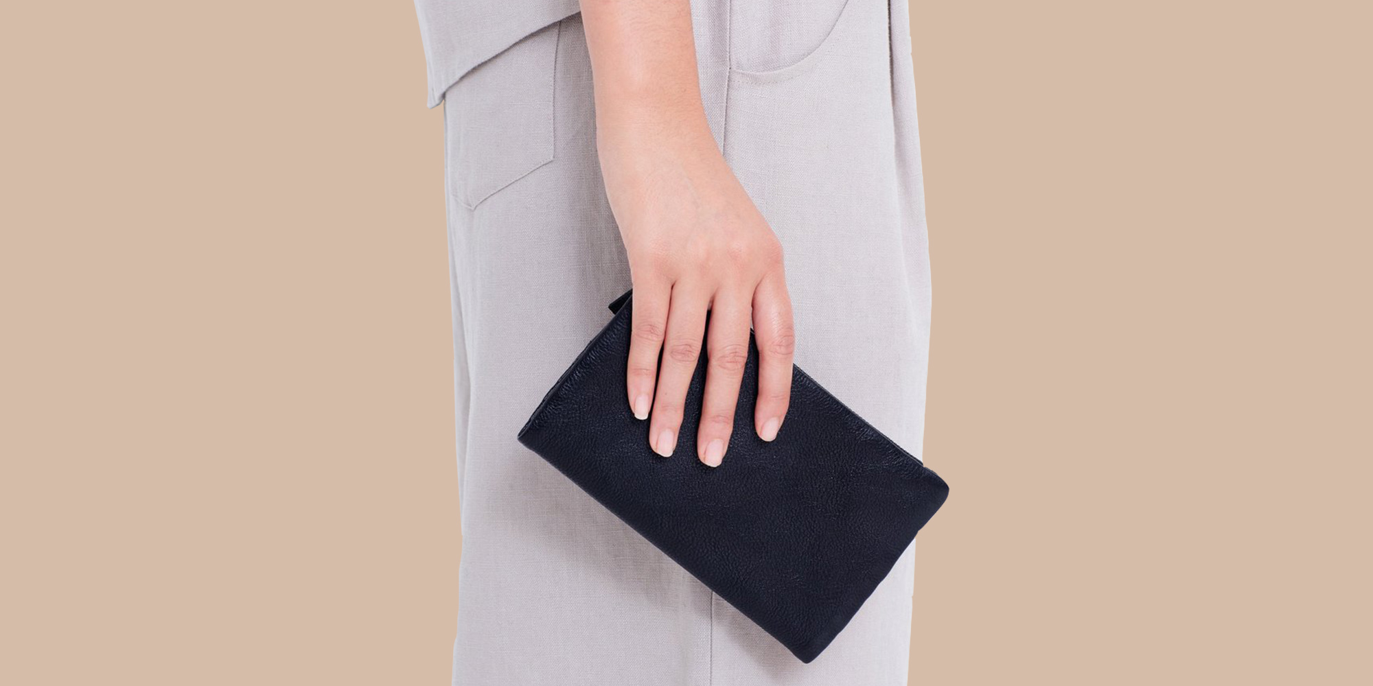 Sustainable Elk wallet in navy