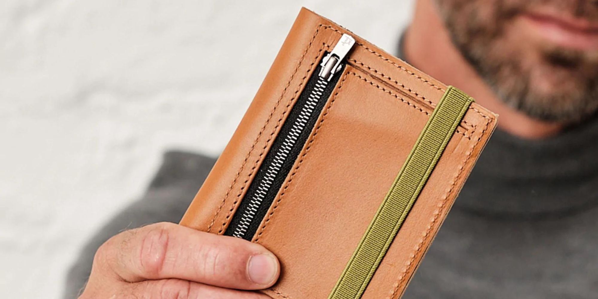 An upcycled leather zip card holder by Gazur.