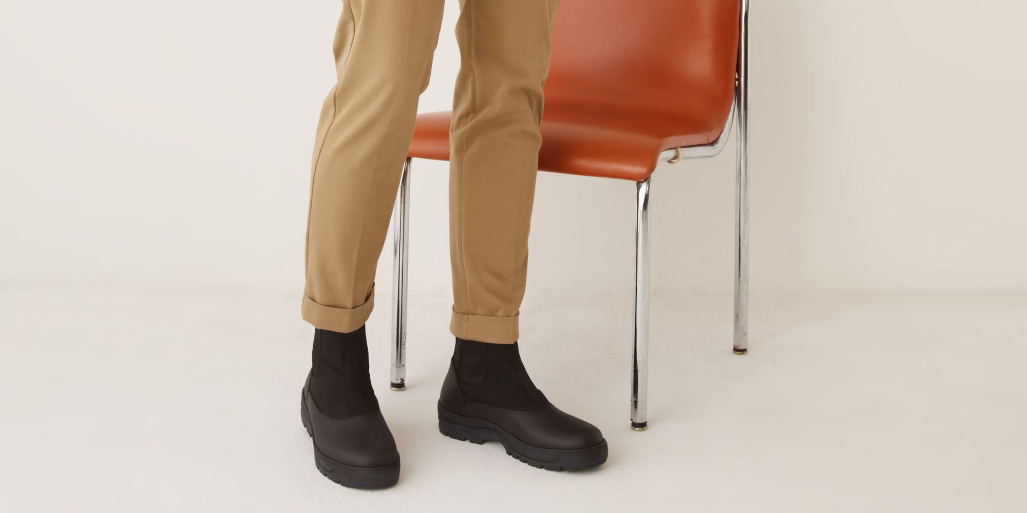 Black vegan waterproof city essential Anyday rainboots by Thesus.